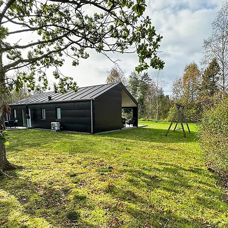 8 Person In L S Holiday home